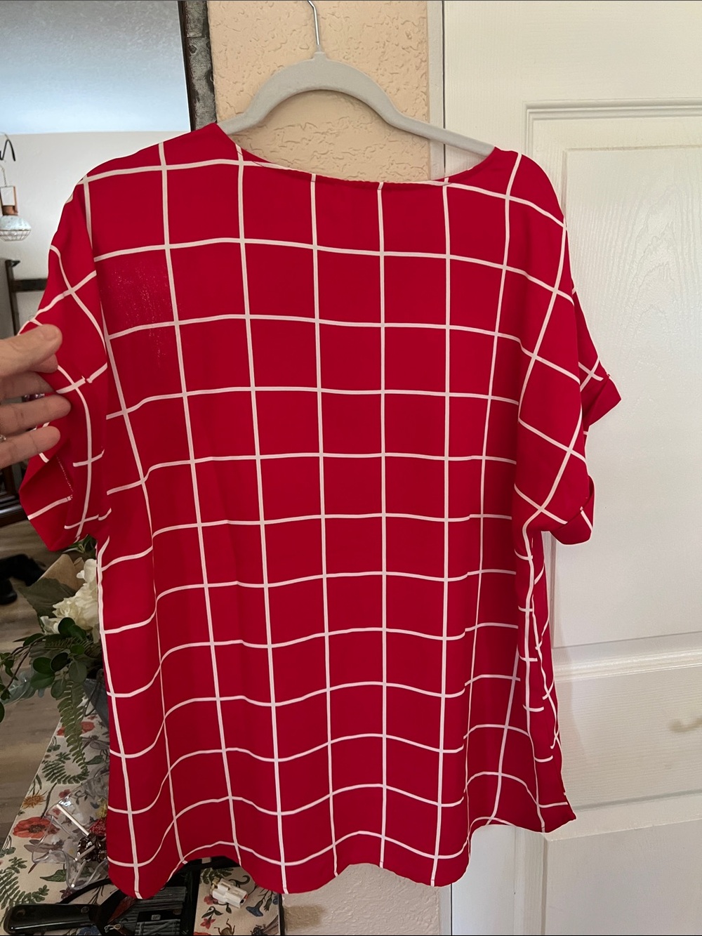 ZENANA XL Red Grid Short-Sleeve Blouse